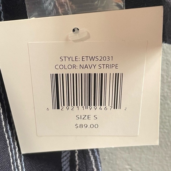 NWT Ellen Tracy linen blend rounded neckline button details hi-low top. … - Picture 4 of 7